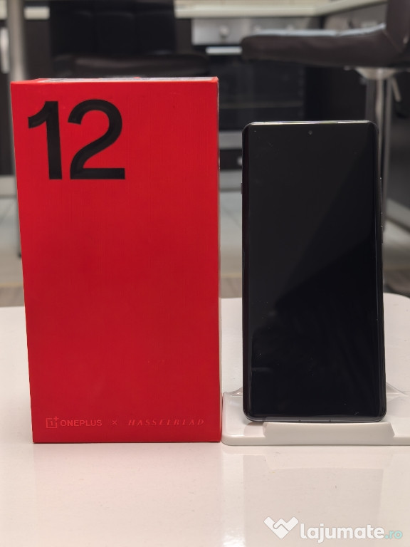 Vând OnePlus 12 CU GARANTIE