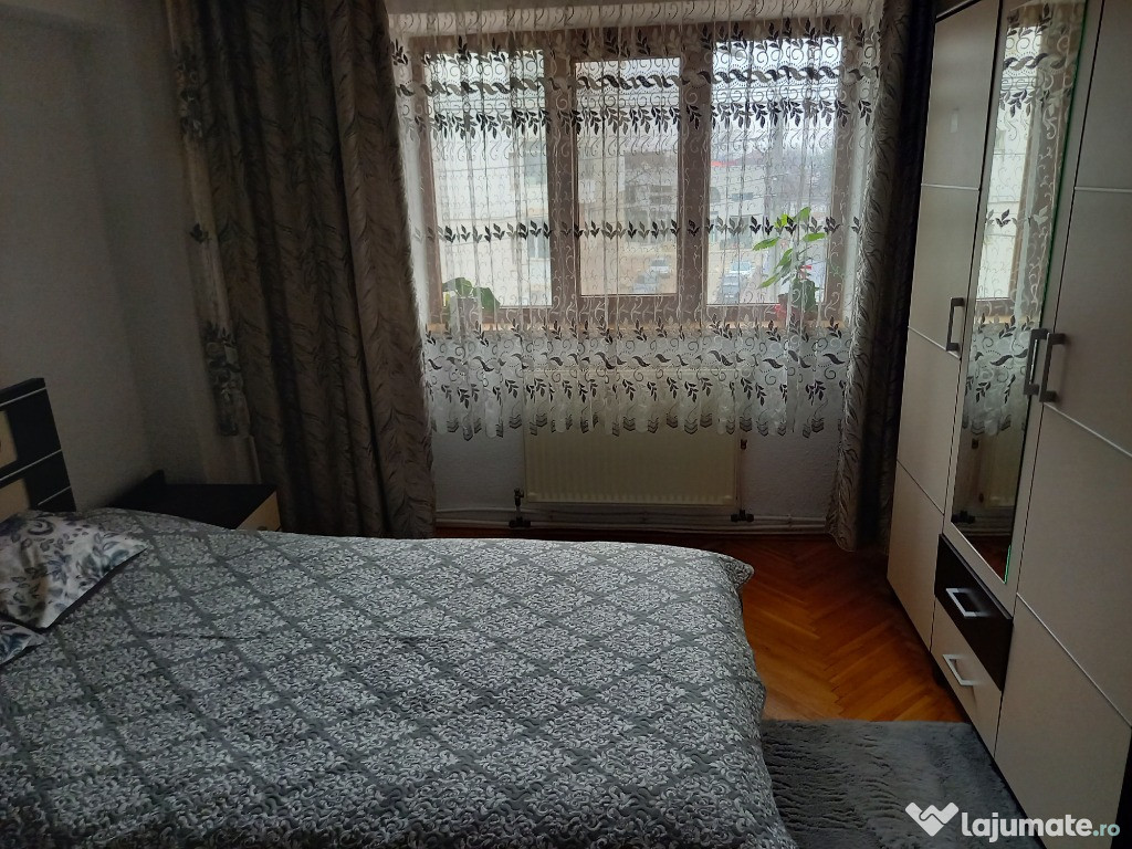 Apartament 4 camere