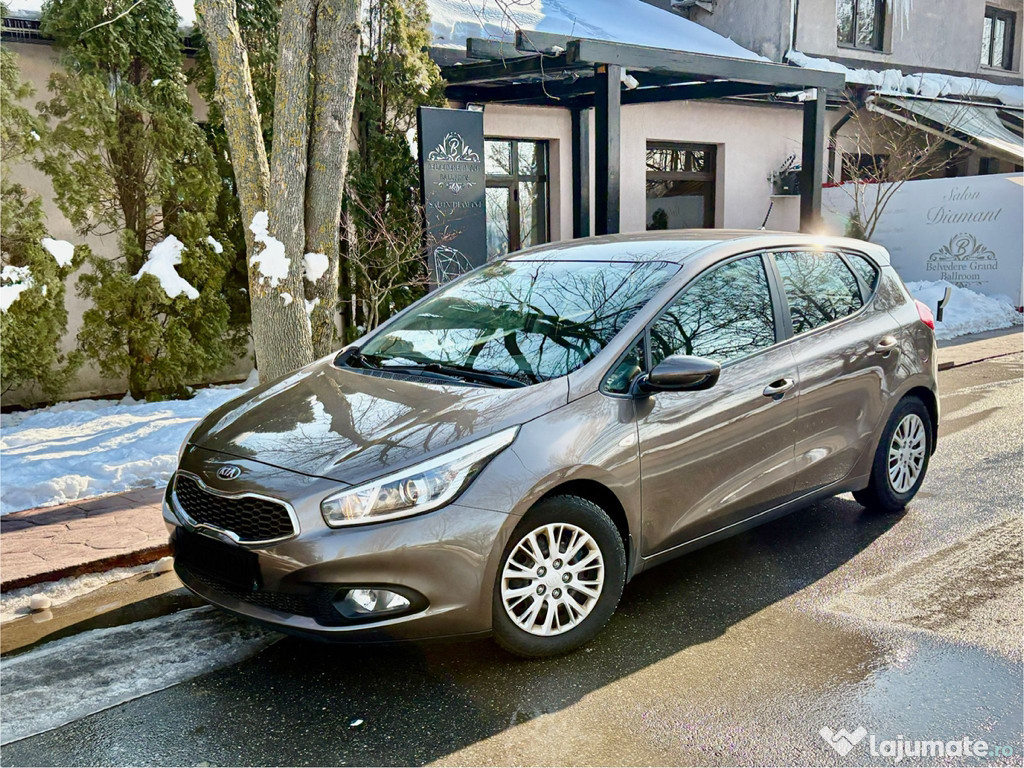 Kia Ceed 2015 1.6 Crdi 2015 hatchback