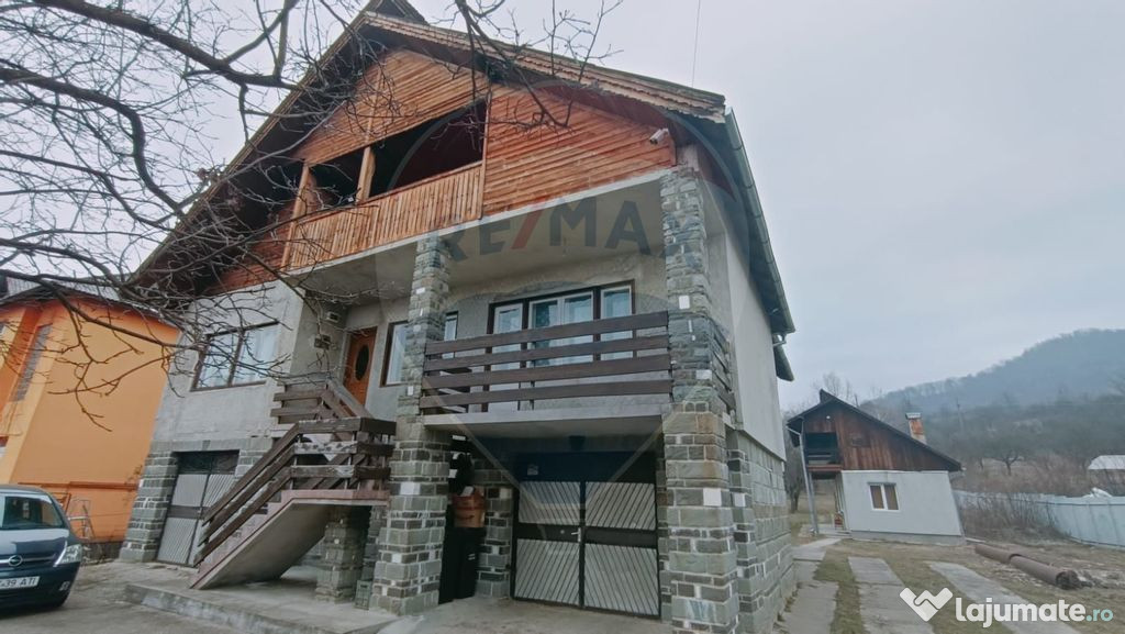 Casă de vânzare în Baia Sprie *zona Rustic*