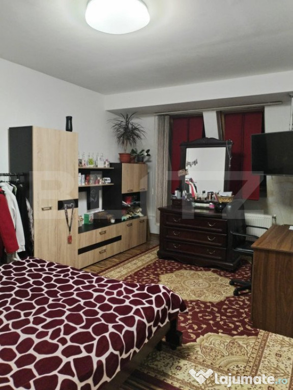 Vanzare Apartament 3 camere, 105 mp utili, Zona Unirii