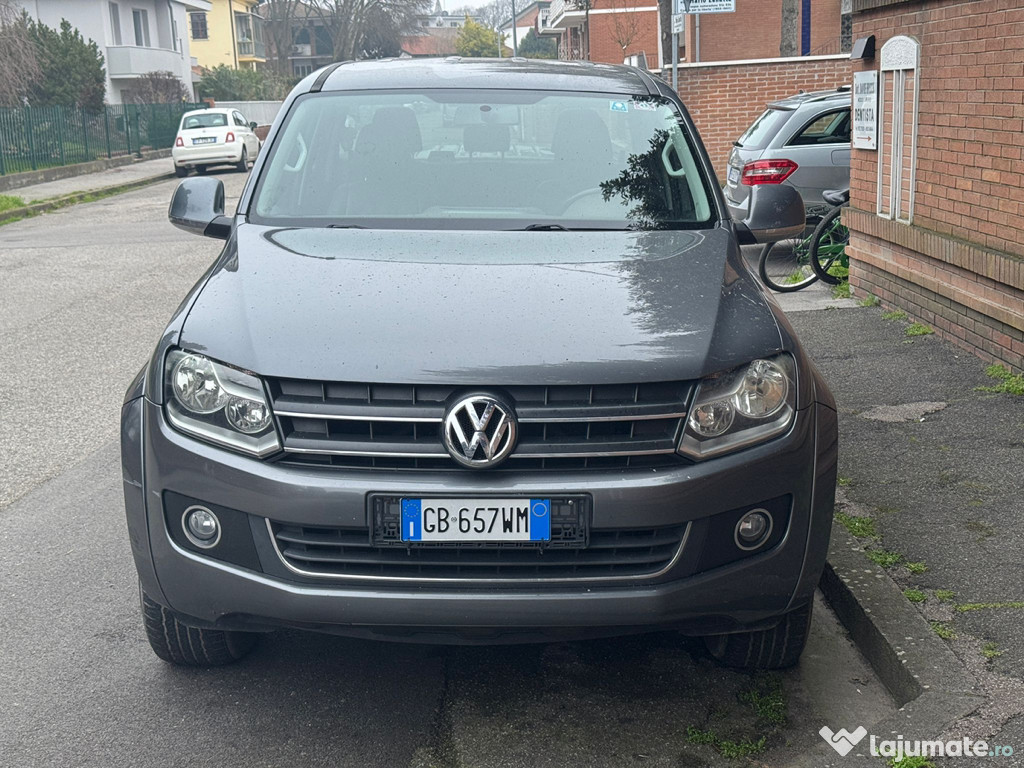 Vând Volkswagen Amarok