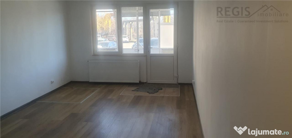 Apartament de 3 camere pretabil pentru birouri in Craiter