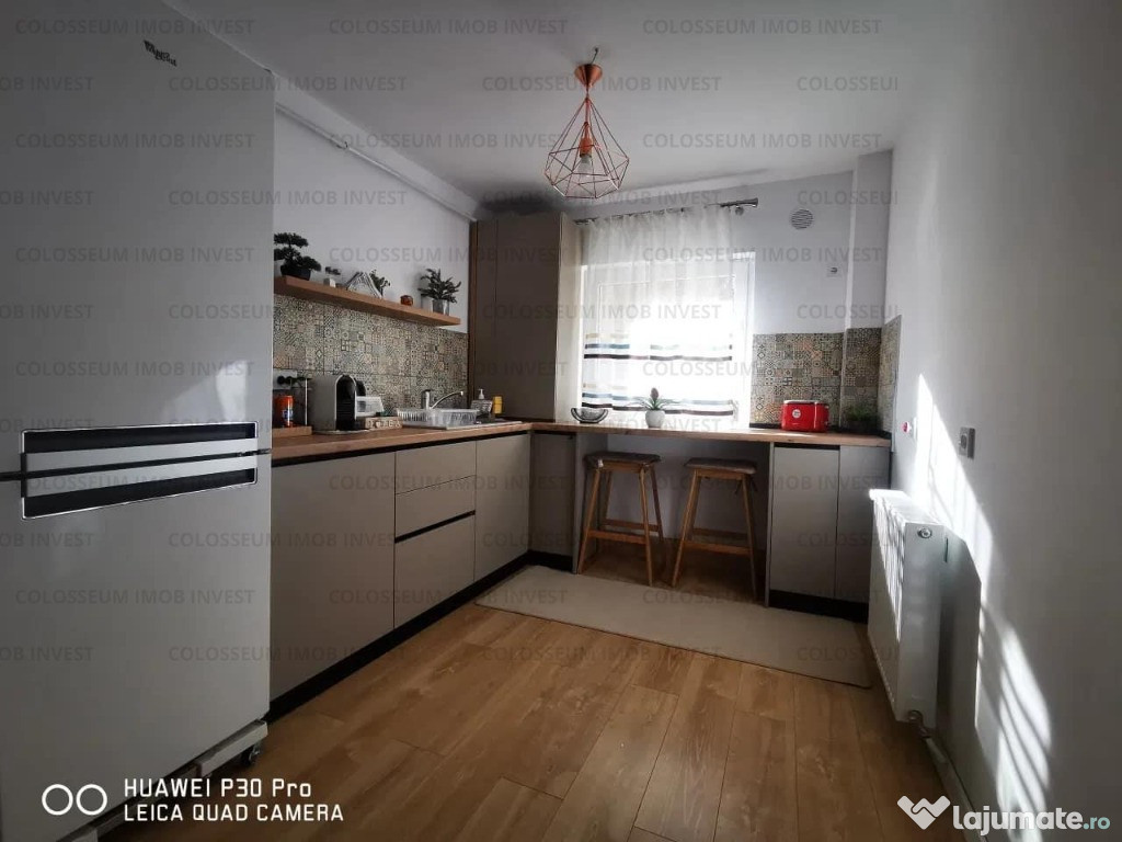 Apartament 3 camere,2 bai, decomandat - zona Racadau