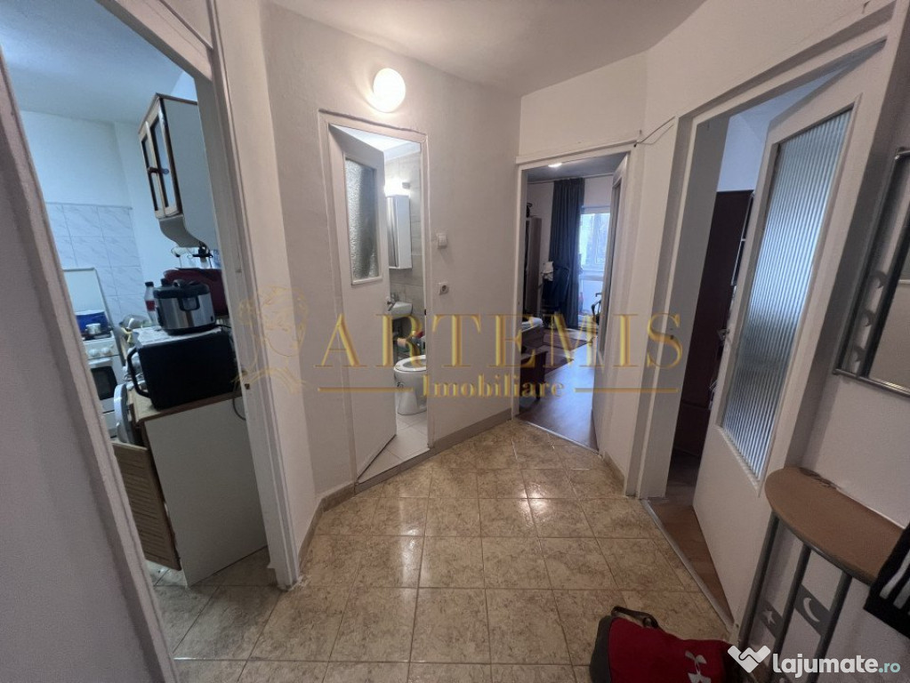 Apartament de 2 camere, decomandat, 55 mp., zona Marasti