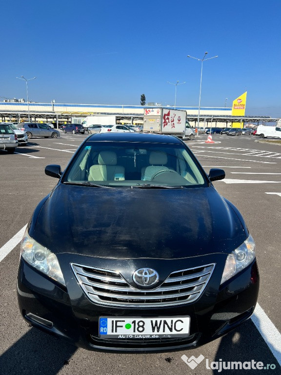 De vînzare Toyota Camry-HYBRID anul 2009.