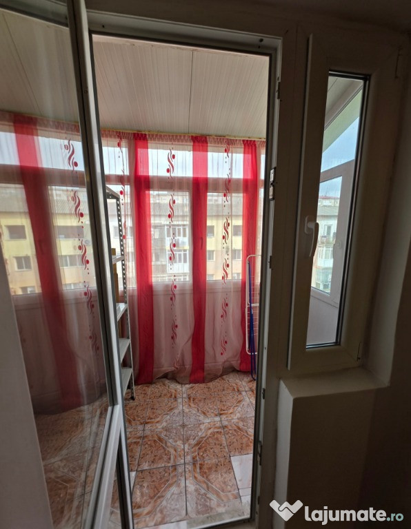 Vand apartament 2 camere Targoviste