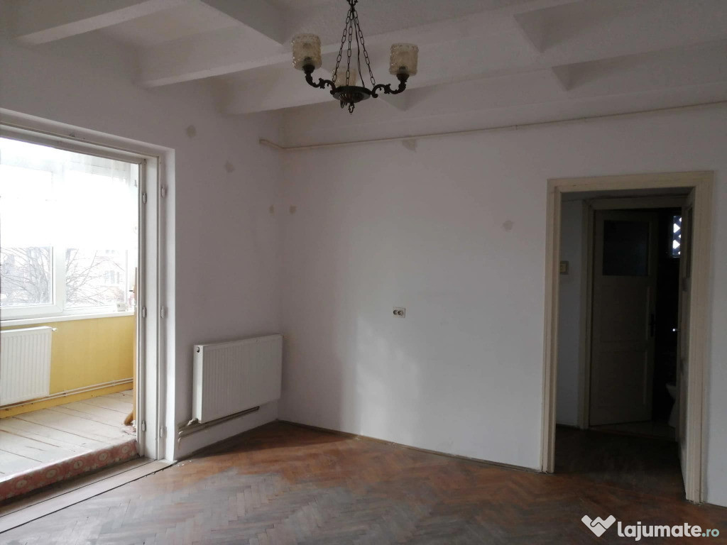 Apartament cu 2 camere, semidecomandat - zona Astra