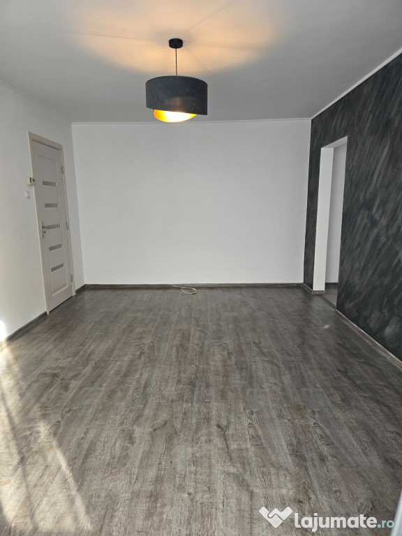 APARTAMENT 2 CAMERE MIRCEA CEL BATRAN