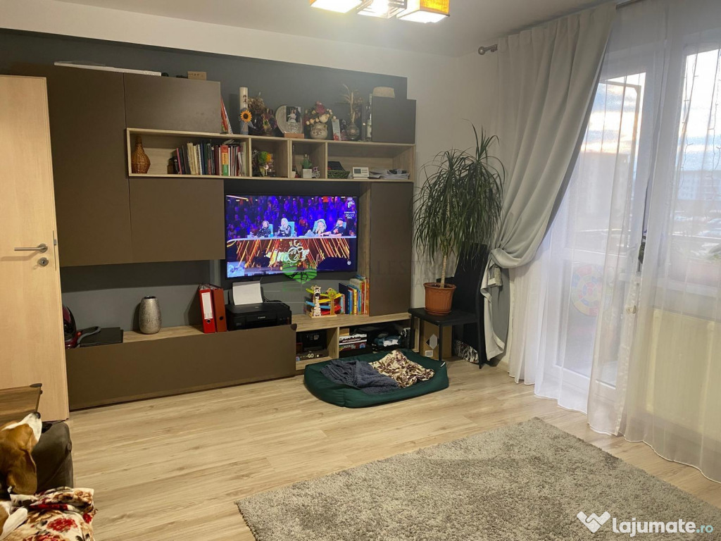 2 CAMERE MOBILAT TRACTORU-CORESI