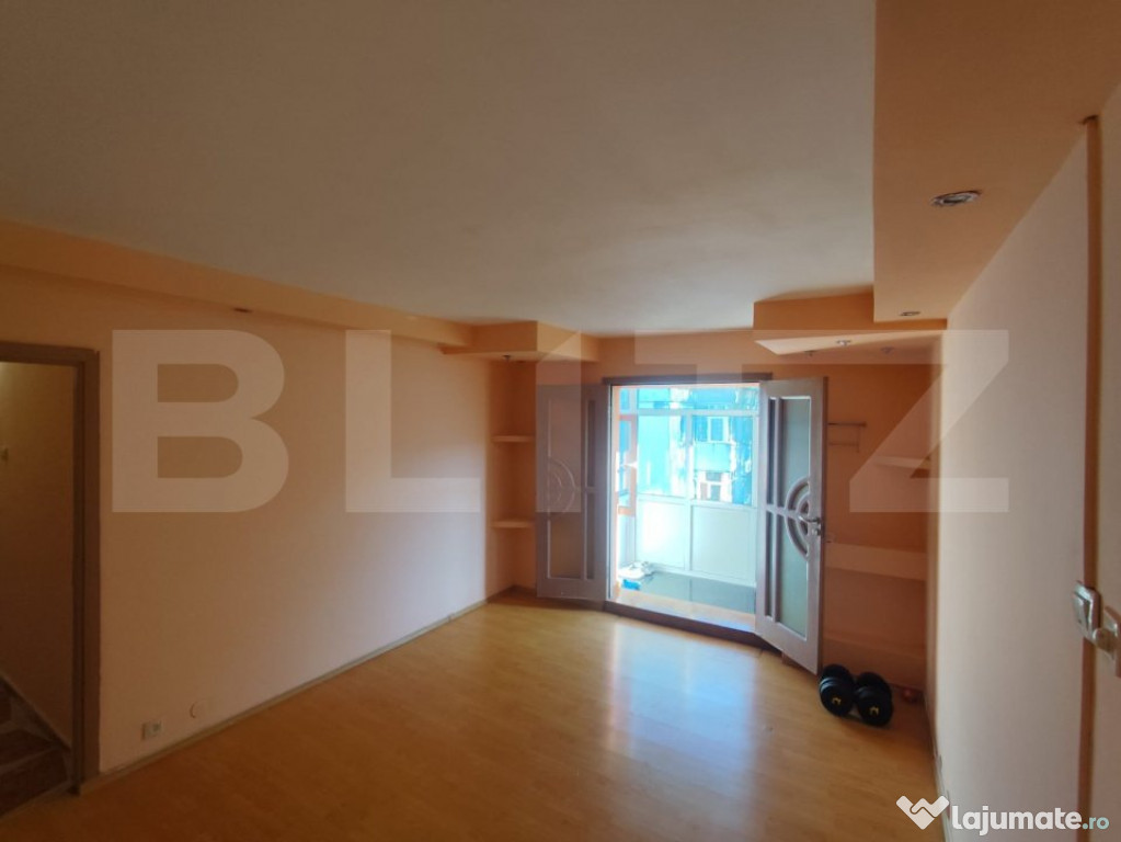 Apartament 3 camere, etaj 4/4, 53 mp utili totali, Dacia
