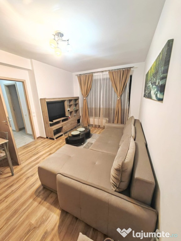 Proprietar inchiriez apartament cu 2 camere, Brasov