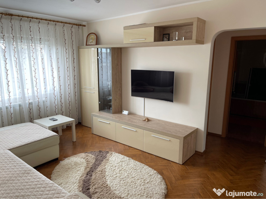 Apartament de închiriat