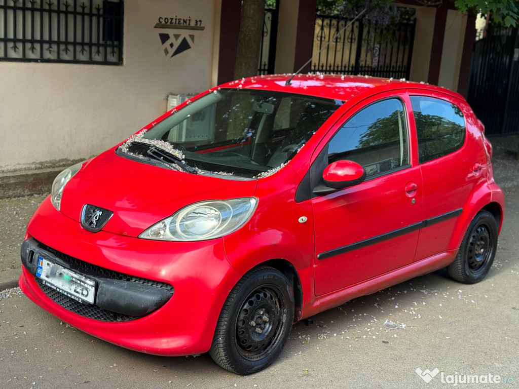 Peugeot 107 ( Toyota Aygo)