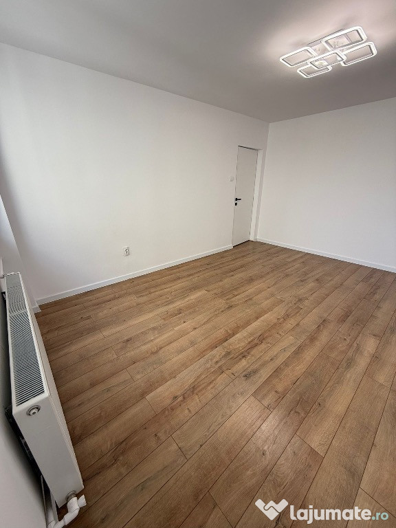 Apartament 2 camere decomandat, renovat complet–M. Apărătorii Patriei