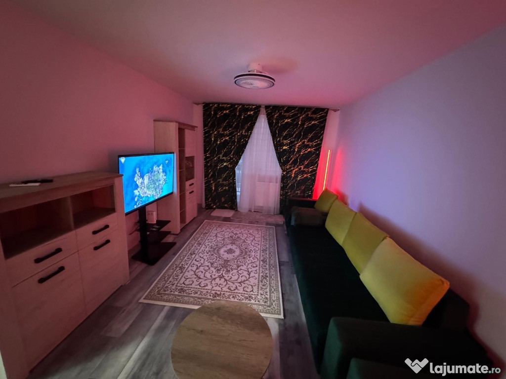 Închiriez apartament cu două camere Brasov
