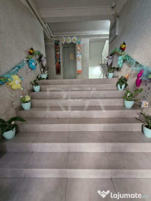 APARTAMENT CU 2 CAMERE LA DEMISOL ÎN CARTIERUL 1 DECEMBRIE