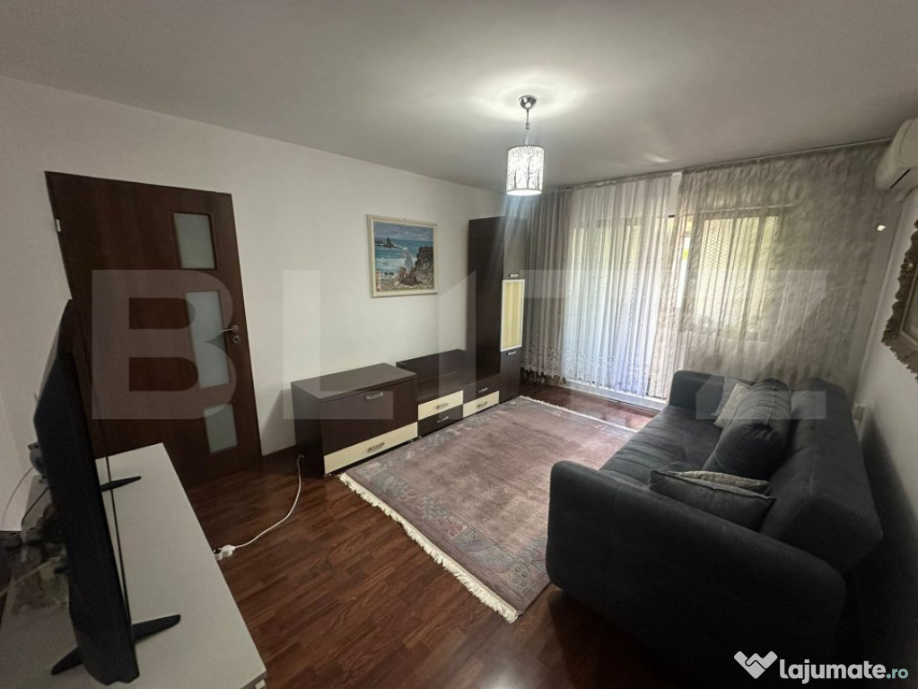 Apartament de vanzare, cu 3 camere, 63 mp, zona Elena Farago