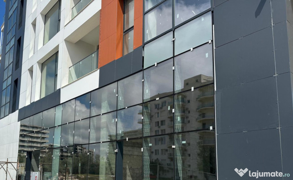 Spatiu comercial situat in zona COMPLEX PHOENICIA - MAMAIA N