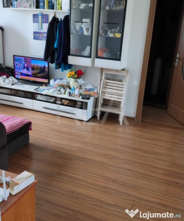 Apartament cu 3 camere, bloc 1980, 8/8, Basarabia-Arena Nati