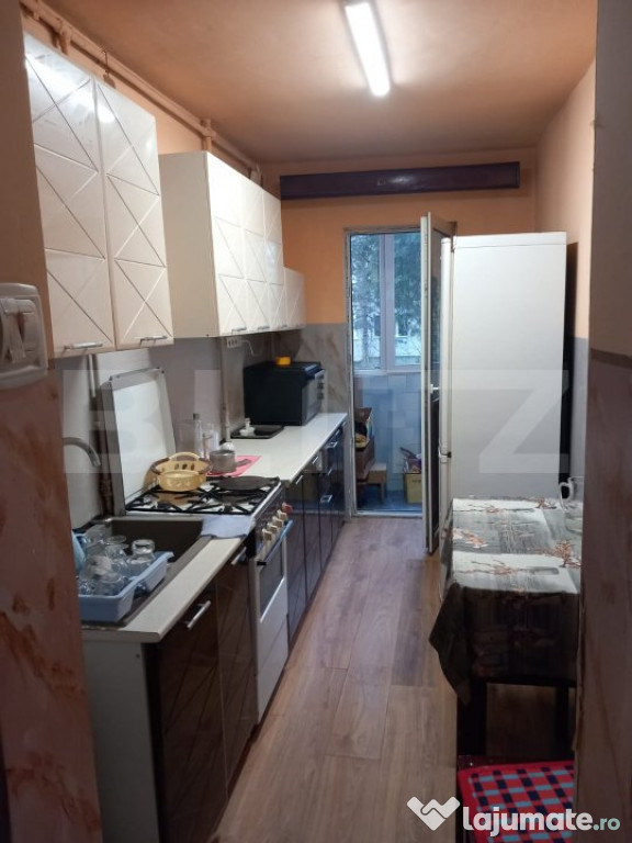 Apartament de inchiriat, cu 2 camere, 45 mp, zona Manastur
