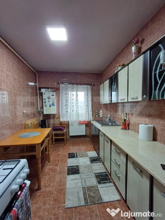 Apartament 2 camere 50 mp, zona Materna