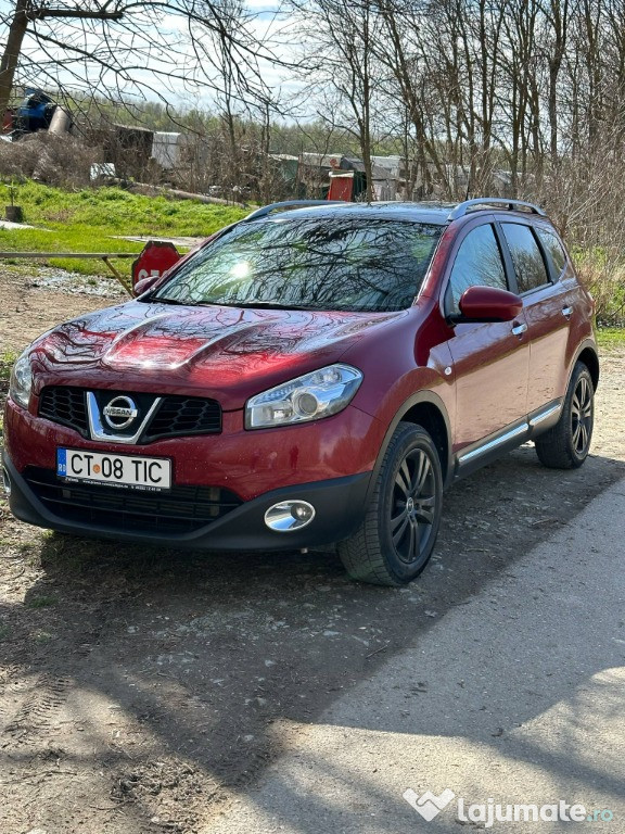 Vând Nissan Qashqai + 2