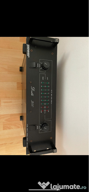 Amplificator 2x300w de vanzare