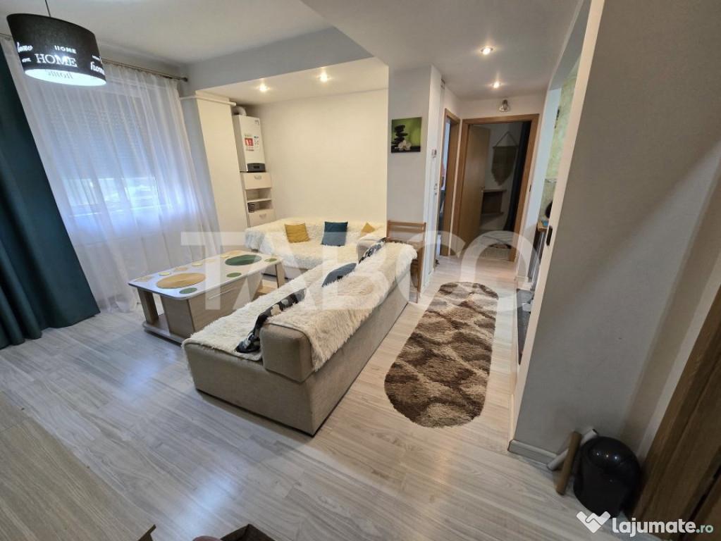 Apartament decomandat 3 camere de vanzare parcare zona Tilis