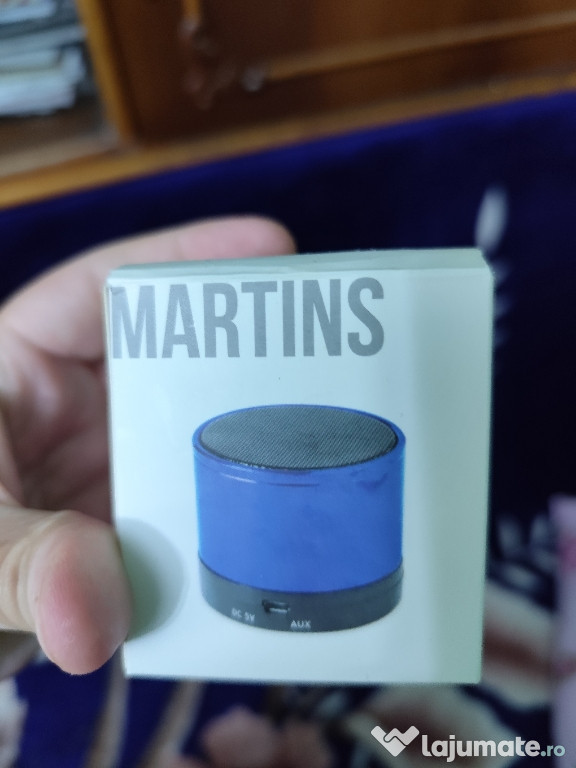 Boxa Martinis culoarea albastru. de calitate