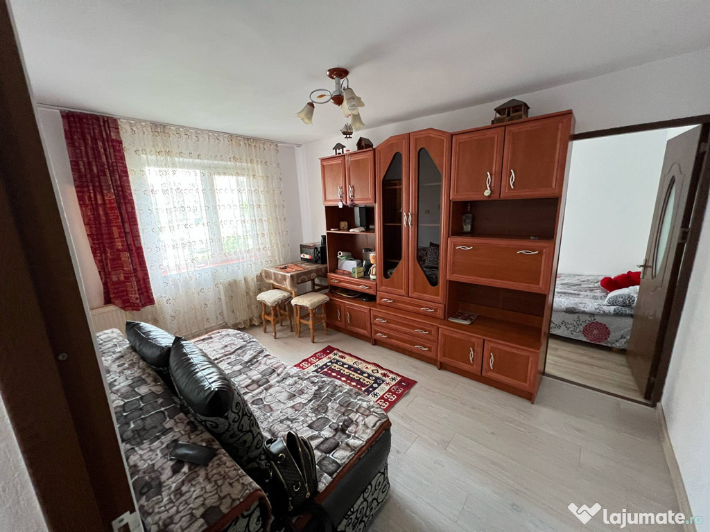 Apartament 2 camere, 30mp - Zona 9 mai, Târgu Jiu