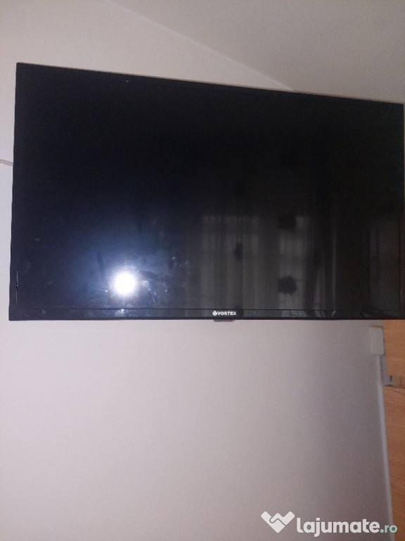 Tv Vortex cu stativ perete