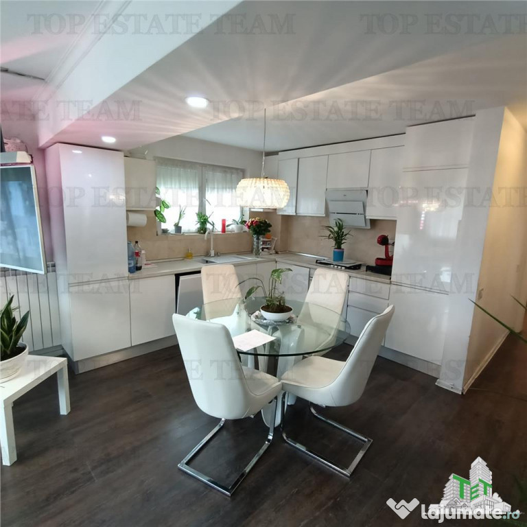 Domnesti/ Apartament superb 4 camere si curte la parter
