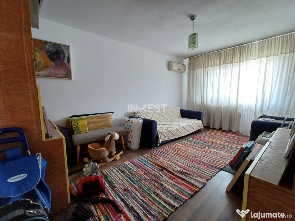 Apartament spațios 3 camere – etaj 4/4 cu pod, balcon în