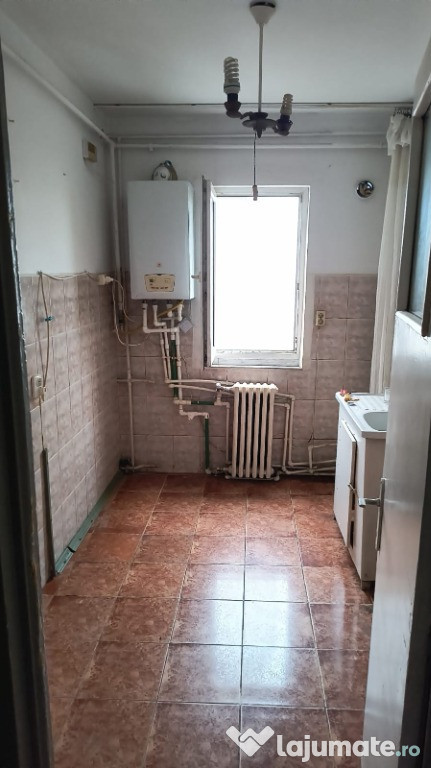 Apartament 2 cam., 48mp., cu CT, Podu Ros
