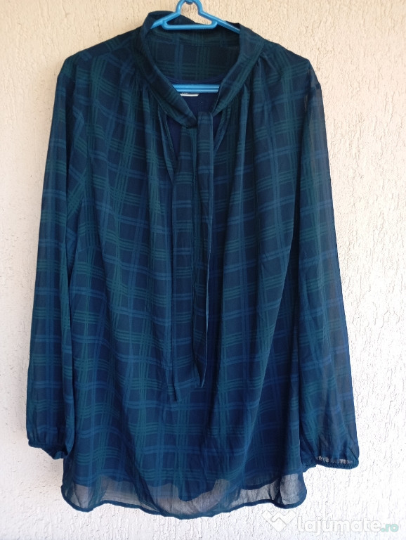 Bluza xxxl/46 fara defecte nu a fost purtata niciodată buna