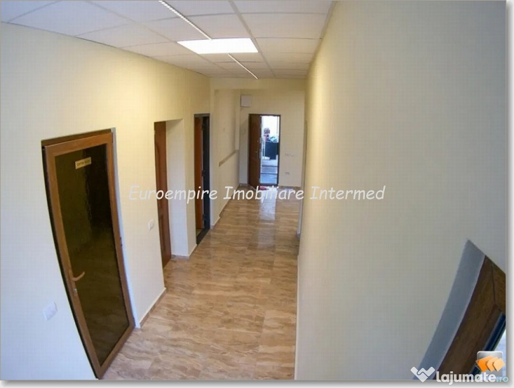 De inchiriat spatiu comercial cu 4 camere, zona Tomis Nord