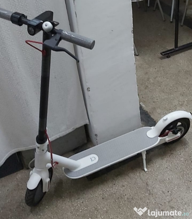Trotineta electrica Xiaomi Mijia M365