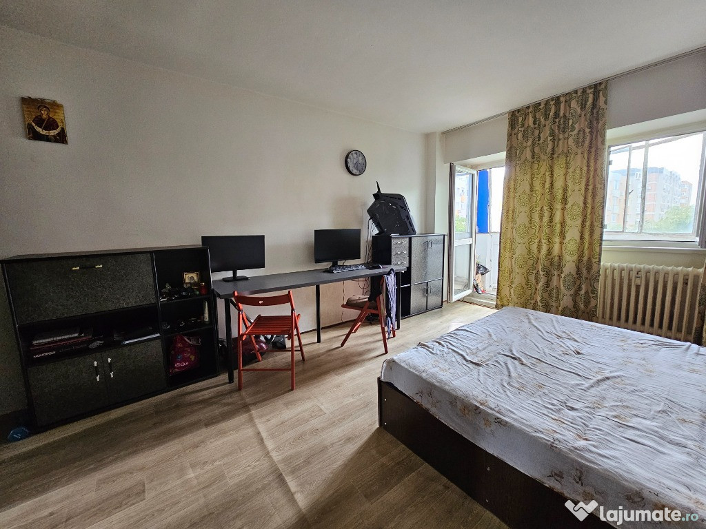Garsoniera spatioasa, decomandata, Petre Ispirescu