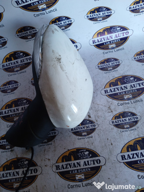 Oglinda dreapta cu rabatre manuala si reglaj electric Ford C-MAX 2012