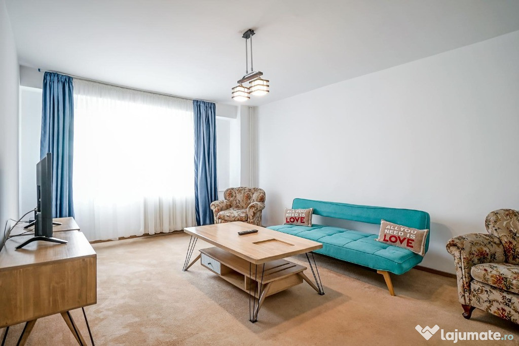 Piata Unirii Ap 3 camere 82 mp din 1992