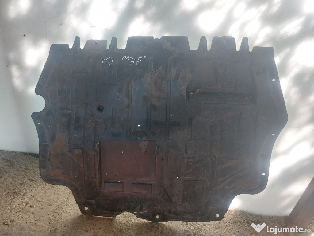 Scut motor plastic Volkswagen Passat CC 2009
