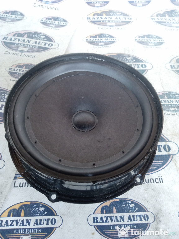 Boxa dreapta fata Volkswagen Tiguan 2012