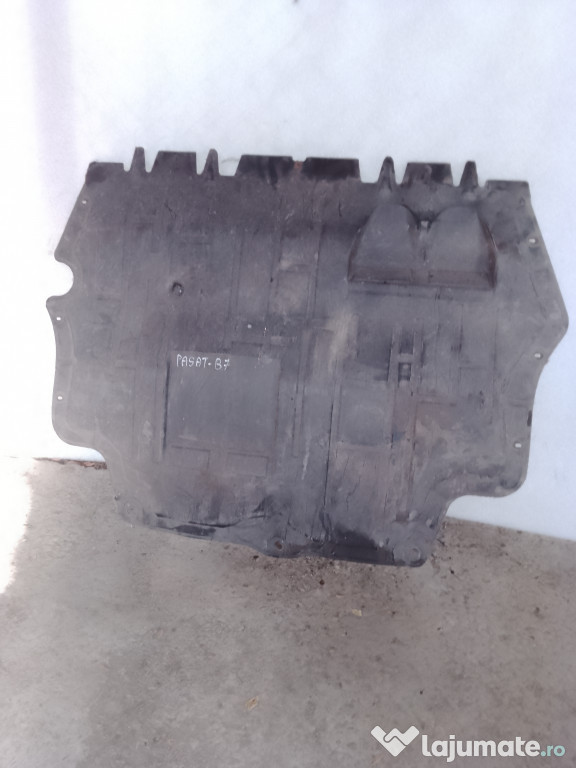 Scut motor plastic Volkswagen Passat B7 2.0 Motorina 2013