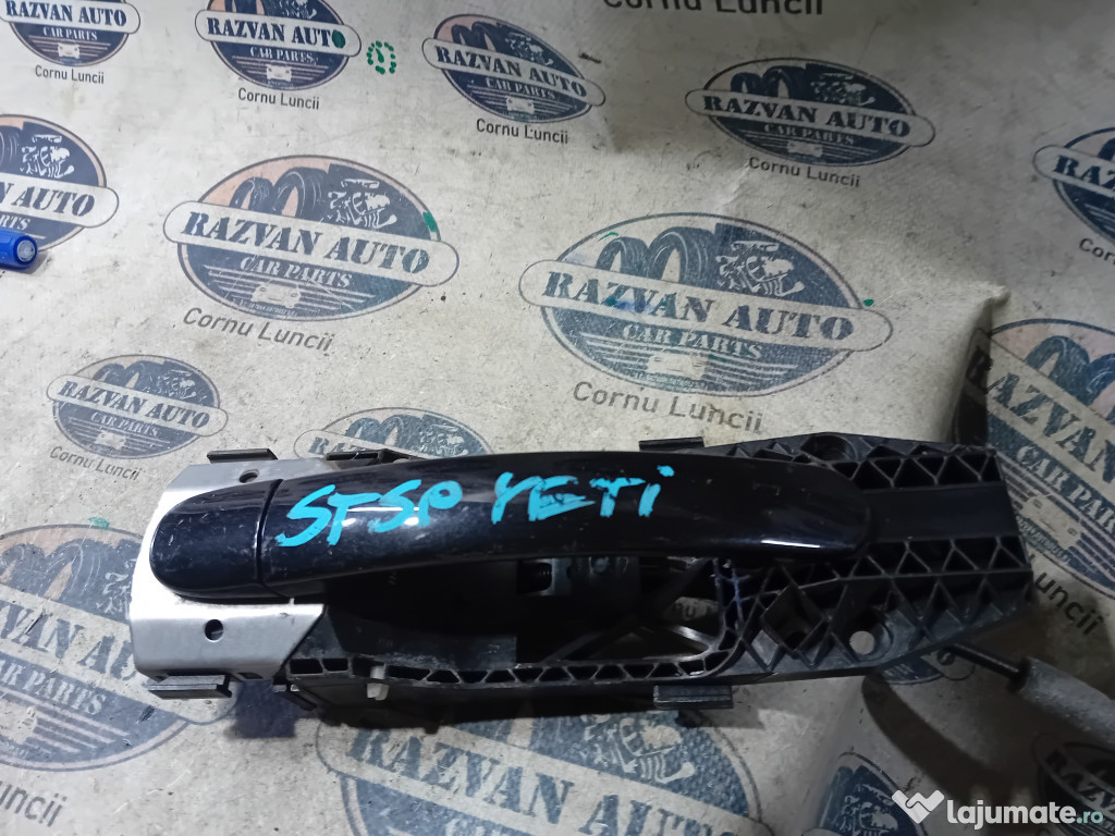 Maner exterior stanga spate Skoda Yeti 2010