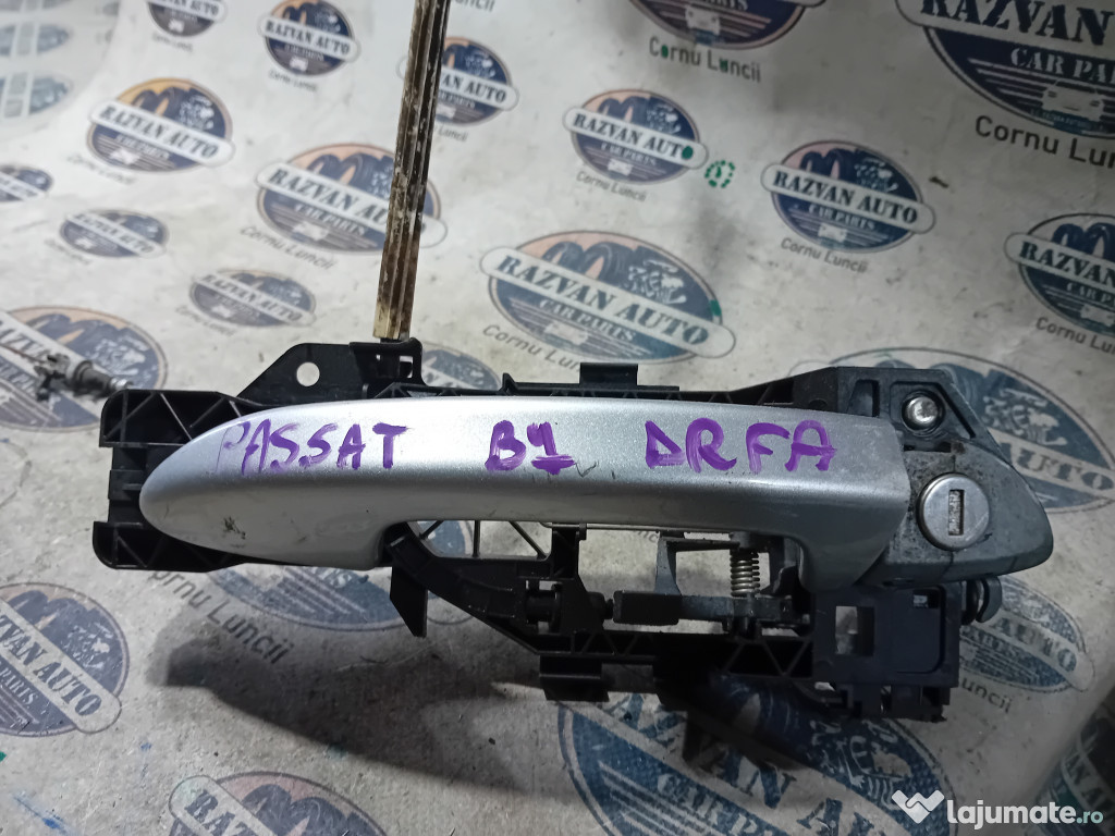 Maner exterior dreapta fata Volkswagen Passat B7 2012