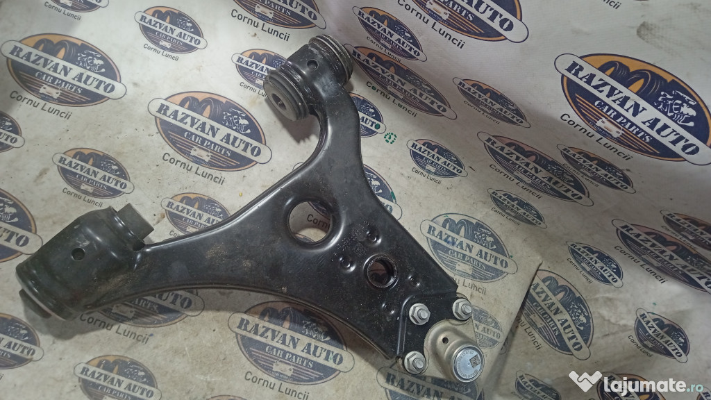 Brat bascula dreapta fata Mercedes B-Class