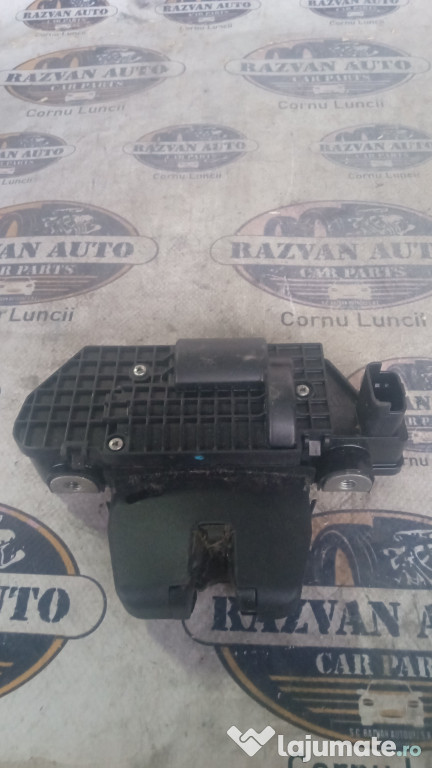 Broasca hayon Peugeot 3008