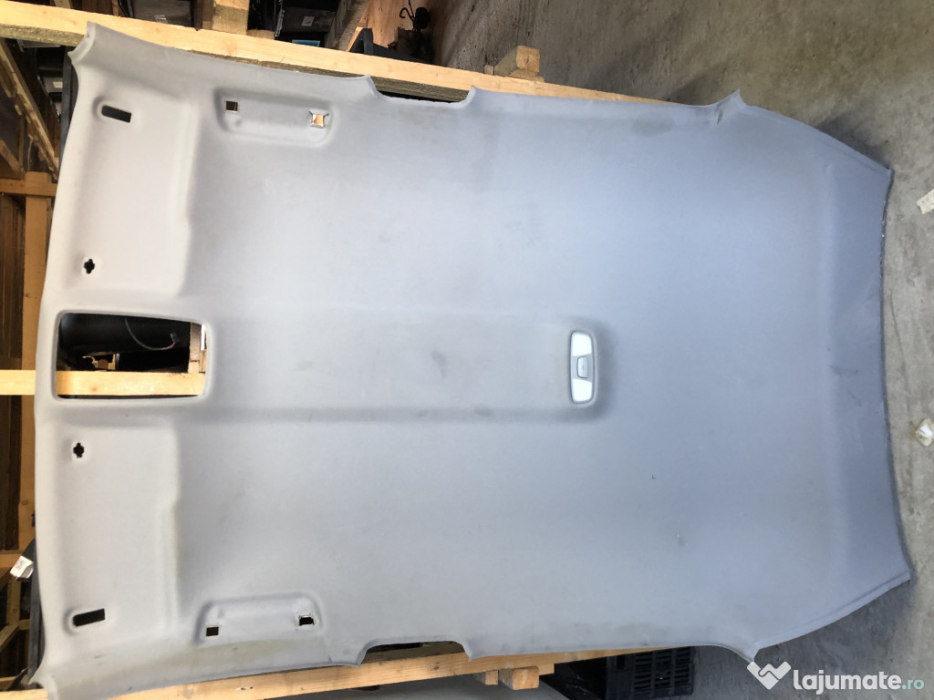 Plafon material Audi Q2 2019