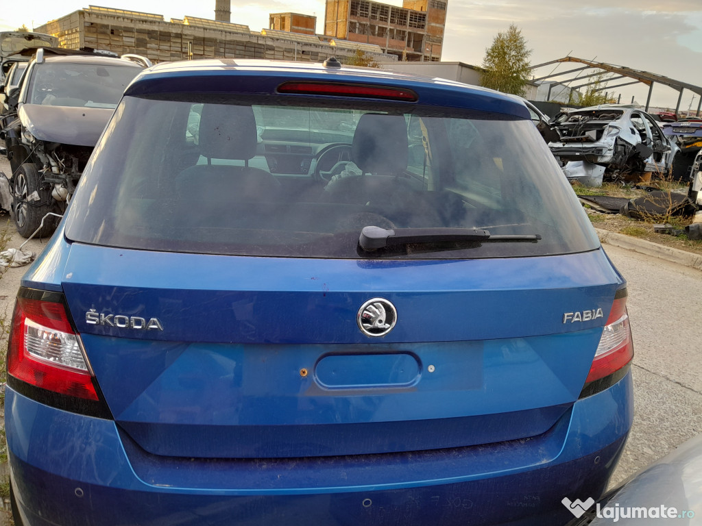 Hayon Skoda Fabia 3 Hatchback 2015